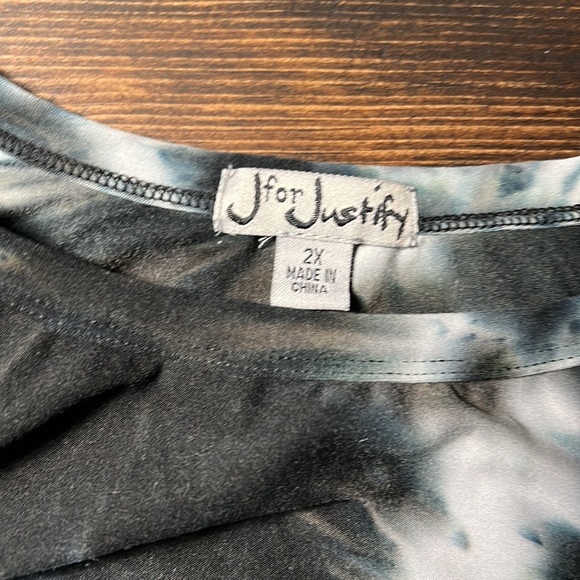 J for Justify Long sleeve tie dyed crop top size 2X - Picture 4 of 6